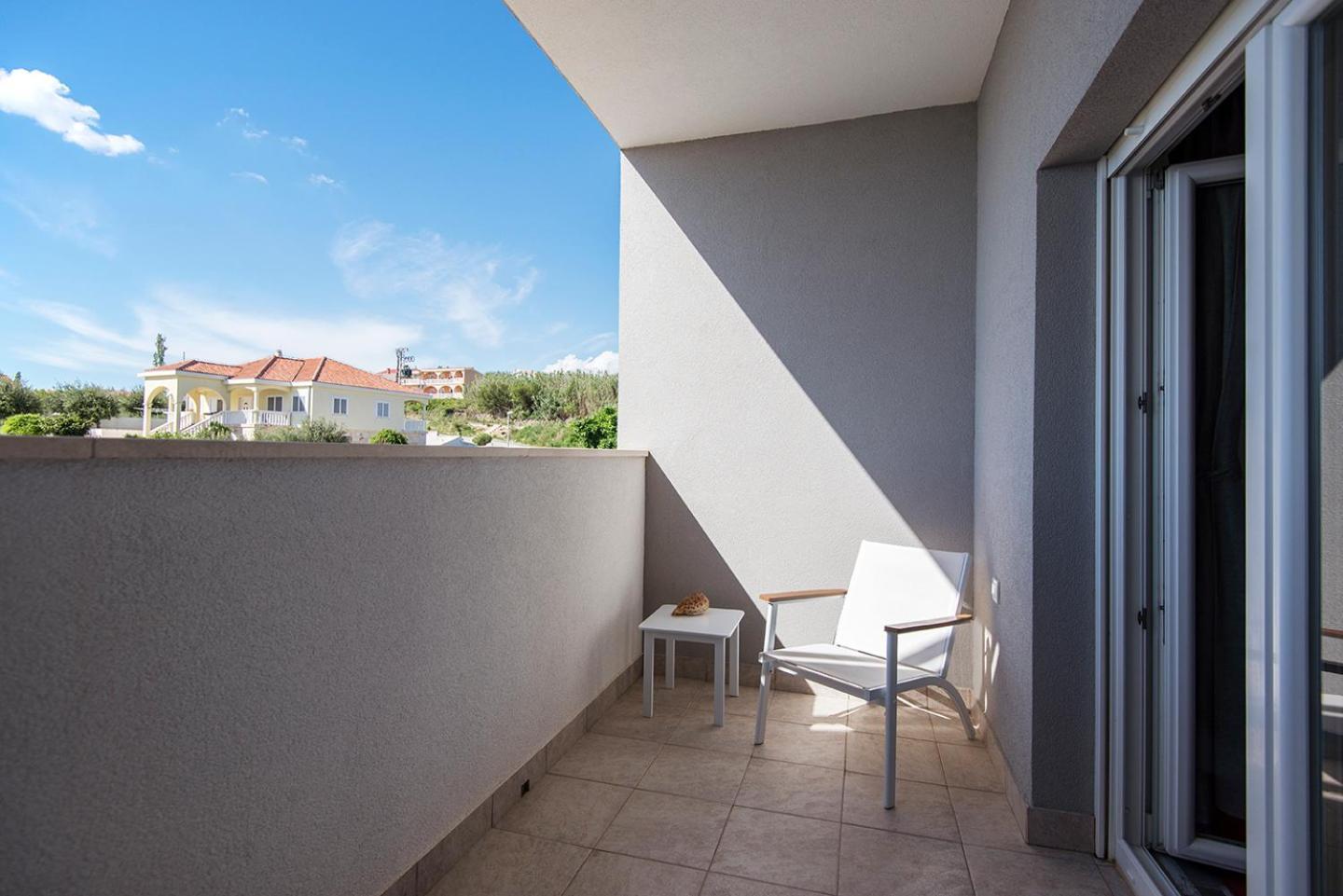 Apartments Cape Deluxe รทินา ภายนอก รูปภาพ