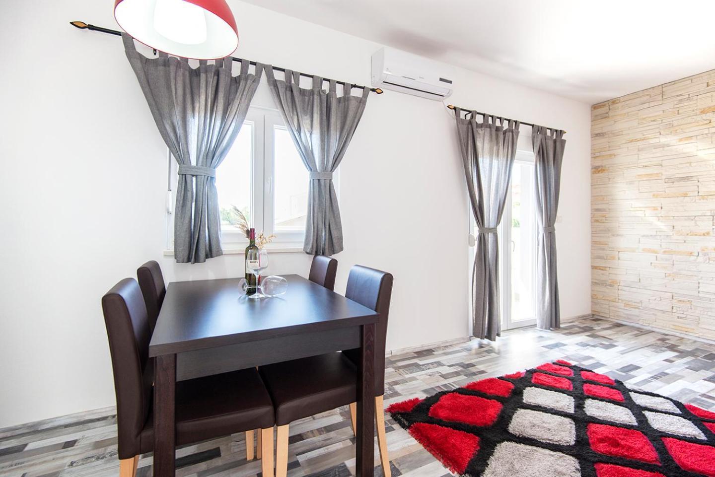 Apartments Cape Deluxe รทินา ภายนอก รูปภาพ